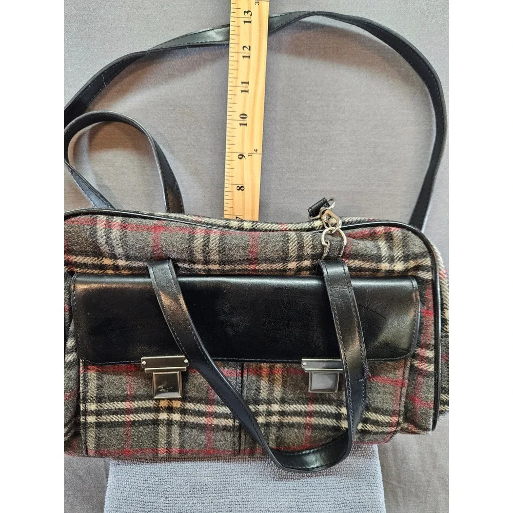 Mossimo Supply Co. mossimo shoulder